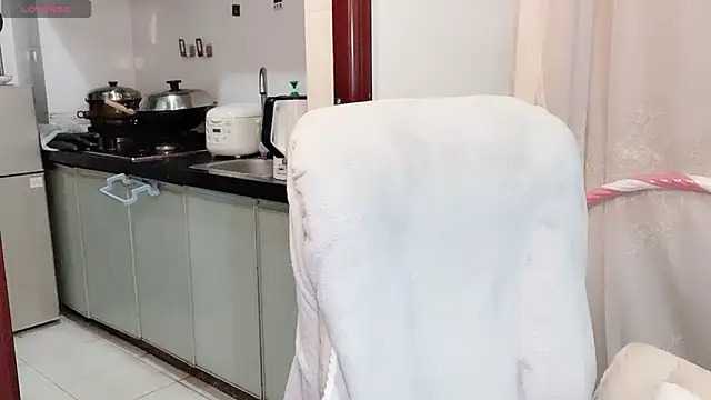 anna-888- online show from 11-09-25, 04:00