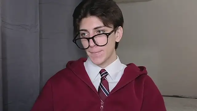 Oliver star boy  online show from 11-09-25, 06:06