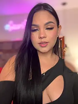 Snapshot of amber_white15 chatting on 11-09-25, 02:43 amber white15 online show from 11-09-25, 02:43