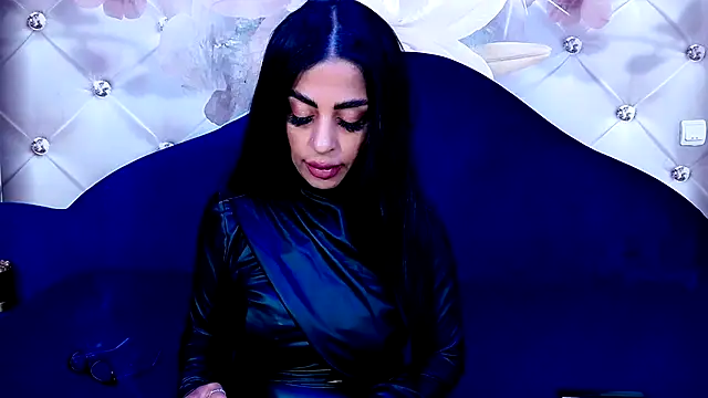 Snapshot of NoirKaylah chatting on 11-06-25, 08:43 NoirKaylah online show from 11-06-25, 08:43