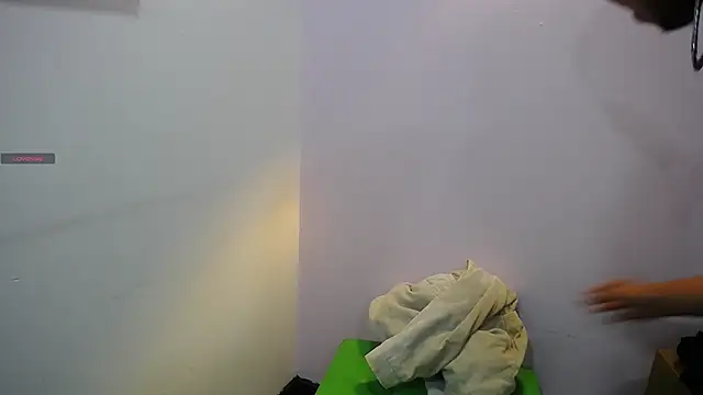 Snapshot of SavageLover_ chatting on 12-03-25, 05:15 SavageLover online show from 12-03-25, 05:15