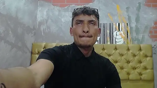 SavageLover  online show from 12-20-25, 05:36