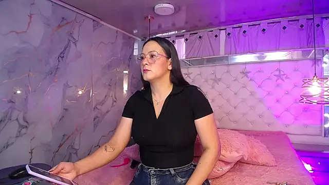 Melissa-roberts online show from 03-06-26, 02:13