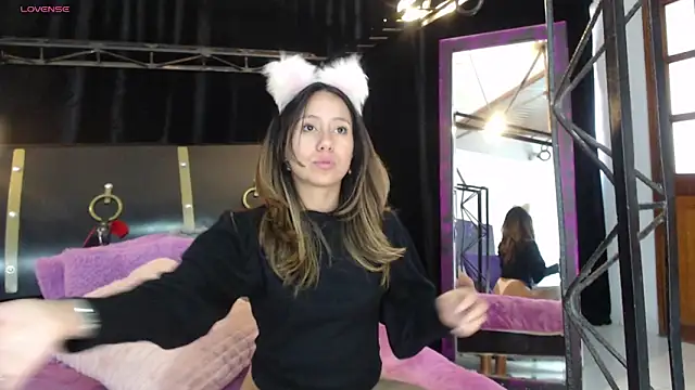 LunaaMorena online show from 11-29-25, 01:36