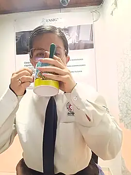 Snapshot of Valentina--1 chatting on 07-03-26, 10:21 Valentina--1 online show from 07-03-26, 10:21