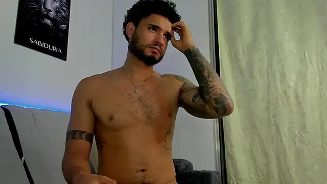 AUSTINN TORRES online show from 06-25-26, 05:12