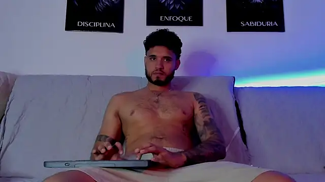 AUSTINN TORRES online show from 07-07-26, 12:13