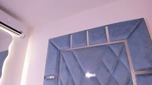 esmeraldaasm online show from 11-18-25, 12:31