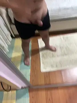 Snapshot of canmavi16 chatting on 10-31-25, 11:17 canmavi16 online show from 10-31-25, 11:17