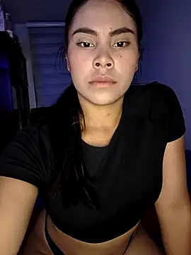 Snapshot of kathieeen chatting on 10-26-25, 04:29 kathieeen online show from 10-26-25, 04:29