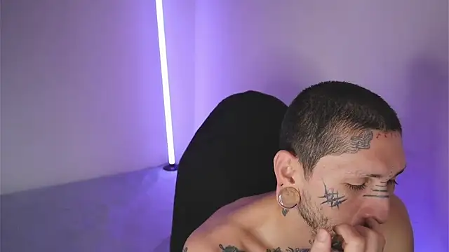 Snapshot of TokyoHatsumoto chatting on 02-22-26, 10:52 TokyoHatsumoto online show from 02-22-26, 10:52