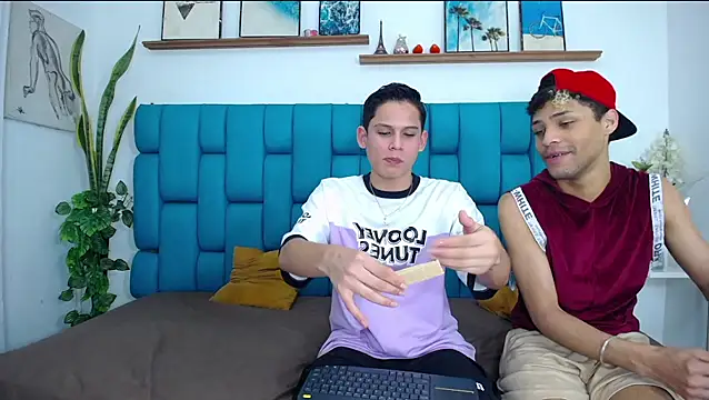 Hot Boys Latinos X online show from 02-26-26, 11:04