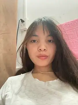 Snapshot of Tina_x chatting on 12-03-25, 03:21 Tina x online show from 12-03-25, 03:21