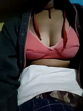 Snapshot of Poonam12A chatting on 11-28-25, 11:40 Poonam12A online show from 11-28-25, 11:40