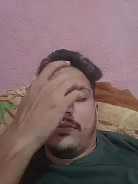 Snapshot of indoregigolo chatting on 11-09-25, 09:29 indoregigolo online show from 11-09-25, 09:29