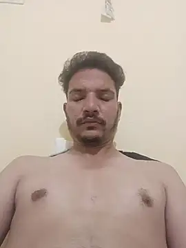 Snapshot of indoregigolo chatting on 12-21-25, 05:42 indoregigolo online show from 12-21-25, 05:42