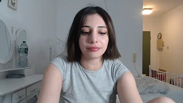Snapshot of bellefleurrr chatting on 06-28-26, 10:05 bellefleurrr online show from 06-28-26, 10:05