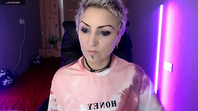 Sweet-n-Strong online show from 11-19-25, 08:14