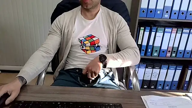 Evasionee online show from 03-23-26, 07:34