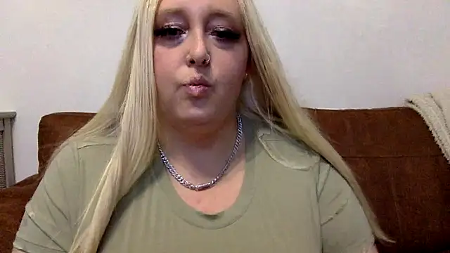Snapshot of goddessbarbie444 chatting on 10-31-25, 12:55 goddessbarbie444 online show from 10-31-25, 12:55
