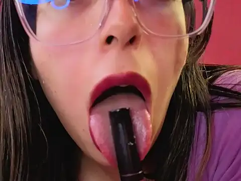 zylla storn online show from 12-20-25, 08:21