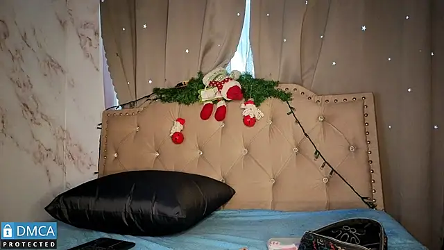 Snapshot of eva_delight_ chatting on 12-20-25, 11:06 eva delight online show from 12-20-25, 11:06