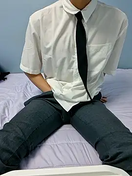 yuta 00 online show from 05-29-26, 03:32