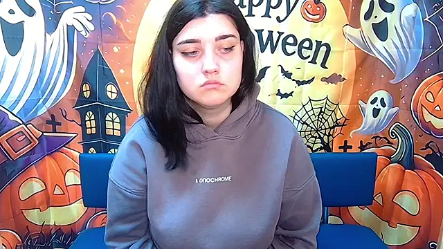 Snapshot of ScarletCargo chatting on 10-27-25, 06:50 ScarletCargo online show from 10-27-25, 06:50