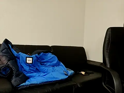 Snapshot of stripcumboy chatting on 12-05-25, 05:53 stripcumboy online show from 12-05-25, 05:53