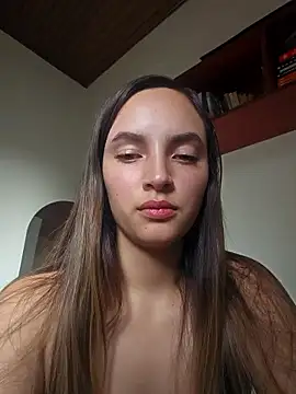 Snapshot of sophie-06 chatting on 11-11-25, 08:42 sophie-06 online show from 11-11-25, 08:42