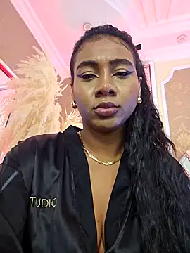 Snapshot of LizyTayloor chatting on 11-03-25, 01:23 LizyTayloor online show from 11-03-25, 01:23