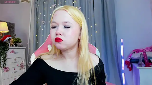 VivieSunn online show from 02-11-26, 03:33