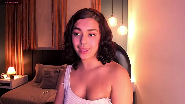 Snapshot of Andrux__ chatting on 11-07-25, 02:17 Andrux online show from 11-07-25, 02:17