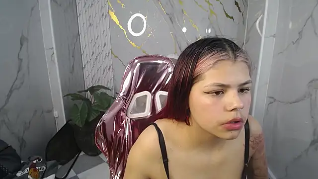 Little cherry b online show from 10-26-25, 07:42