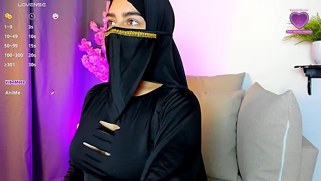 shaima   online show from 12-04-25, 08:39