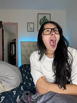 BIJOU SECRET online show from 02-26-26, 04:11