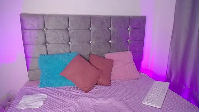 Catleya x online show from 11-20-25, 07:46