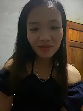 Snapshot of Yunzang chatting on 11-16-25, 12:27 Yunzang online show from 11-16-25, 12:27