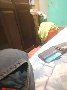 Snapshot of crazyyela chatting on 10-25-25, 03:47 crazyyela online show from 10-25-25, 03:47