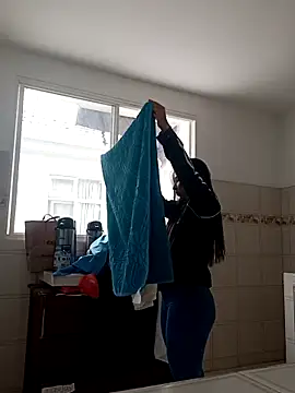 Snapshot of ErosyVenus69 chatting on 12-16-25, 06:13 ErosyVenus69 online show from 12-16-25, 06:13