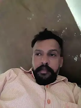 Snapshot of Hot-boss15 chatting on 05-12-26, 06:32 Hot-boss15 online show from 05-12-26, 06:32