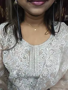 Snapshot of cute_mahi07 chatting on 07-02-26, 05:52 cute mahi07 online show from 07-02-26, 05:52