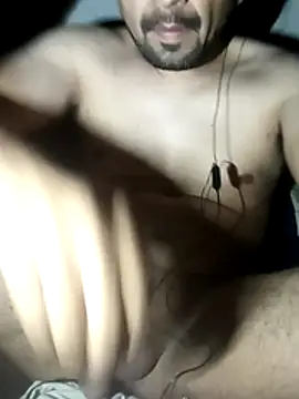 Leocuma82 online show from 01-18-26, 03:43