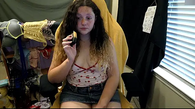 Snapshot of sugasunny04 chatting on 02-21-26, 11:39 sugasunny04 online show from 02-21-26, 11:39