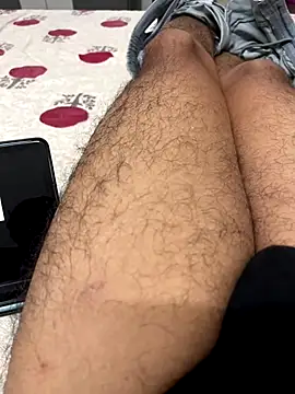 Snapshot of bitujd98 chatting on 12-18-25, 04:02 bitujd98 online show from 12-18-25, 04:02