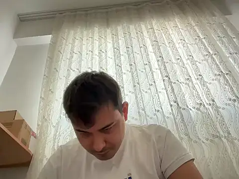 Snapshot of madarato20 chatting on 12-03-25, 11:52 madarato20 online show from 12-03-25, 11:52