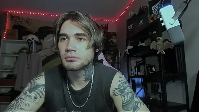 Snapshot of Go_V_Cs chatting on 10-28-25, 05:59 Go V Cs online show from 10-28-25, 05:59