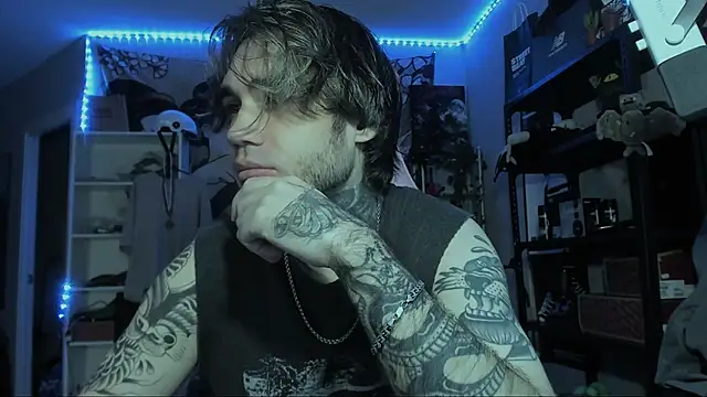 Snapshot of Go_V_Cs chatting on 11-01-25, 10:39 Go V Cs online show from 11-01-25, 10:39