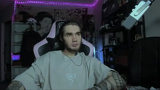 Snapshot of Go_V_Cs chatting on 12-04-25, 12:03 Go V Cs online show from 12-04-25, 12:03