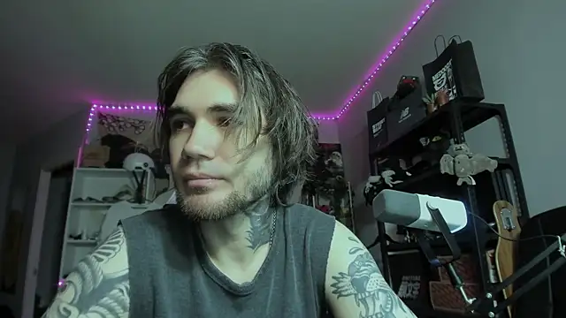 Snapshot of Go_V_Cs chatting on 01-07-26, 12:18 Go V Cs online show from 01-07-26, 12:18